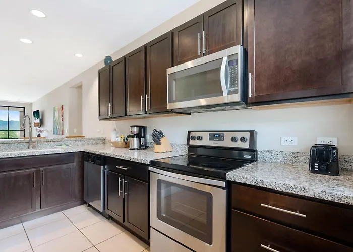 Renovated In High-end Community With Spectacular Mountain Views, Modern Design, And Club Access Coco